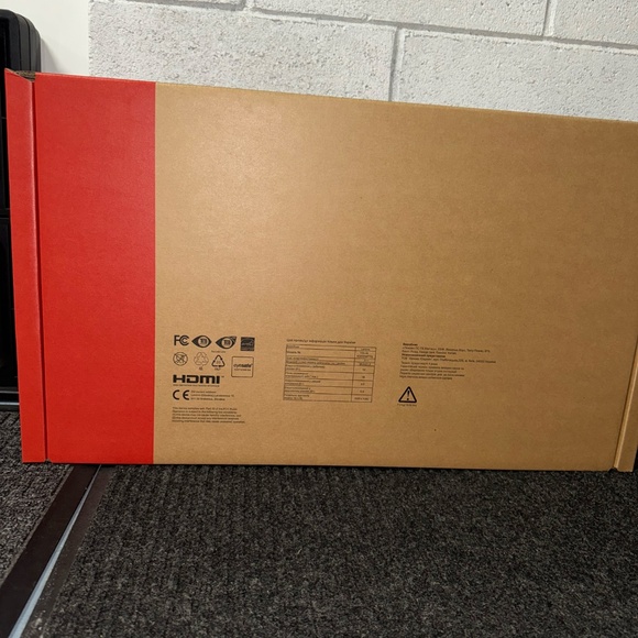 Lenovo ThinkVision T24-40 23.8” FHD IPS Monitor – New Sealed Box - Picture 3 of 13